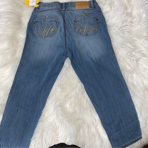 Apple bottom jeans capris - Picture 2 of 6